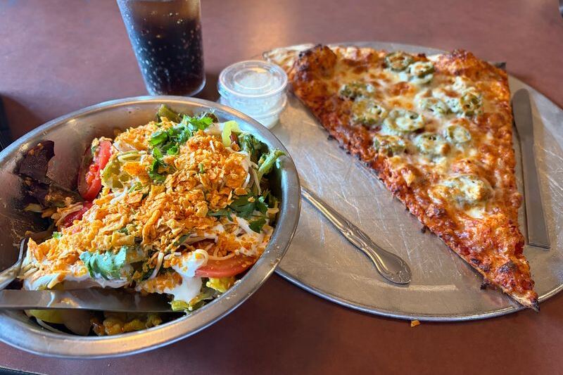 9 Florida Mom-and-Pop Pizza Joints Where One Slice Is Bigger Than Your Plate