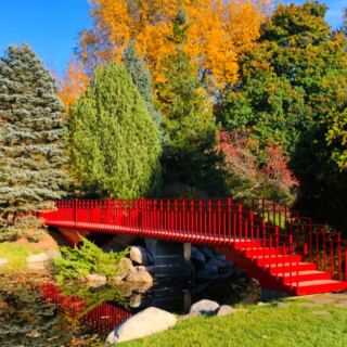 14 Michigan Destinations That Are Easy to Visit With Grandparents