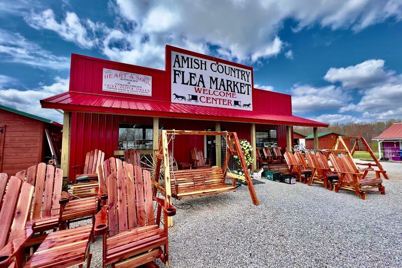Want a Real Amish Weekend? Head to Ethridge, Tennessee for Buggy Rides and Homemade Jams