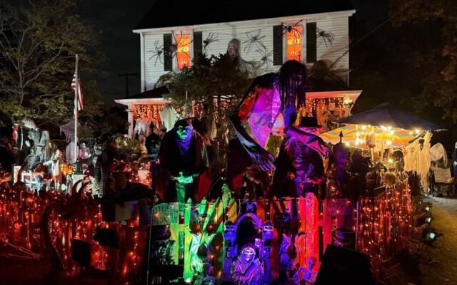 This New Jersey Front Yard Becomes a Halloween Attraction You Walk Right Through
