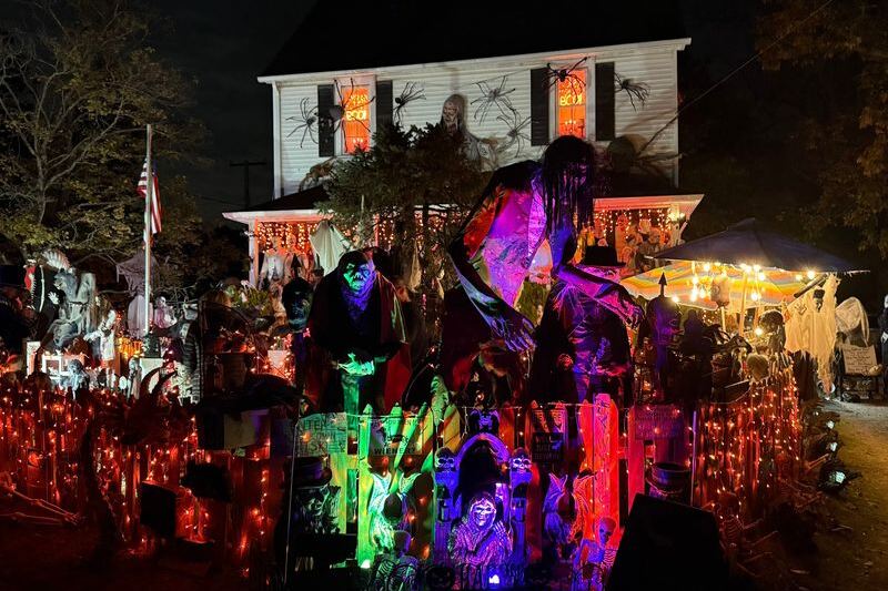 This New Jersey Front Yard Becomes a Halloween Attraction You Walk Right Through