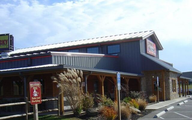 Southern Ohio Barbecue Lovers Plan Whole Weekends Around These 8 Smokehouses