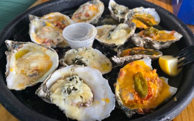 Seafood Lovers Swear These 11 Florida Panhandle Oyster Bars Shuck the Freshest Plates