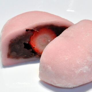 14 Japanese Foods With Surprising Ingredients Hidden Inside