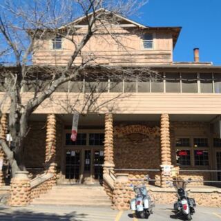 This Century-Old Medicine Park Restaurant Serves Country Fried Chicken With Bread the Size of Your Hand