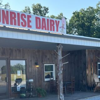 This Hidden Tennessee Gem Still Does Things the Way Grandma Remembered