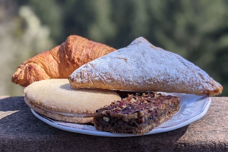 This Oregon Coast Bakery Has Lines Out the Door by 8 A.M. for Warm Marionberry Pastries