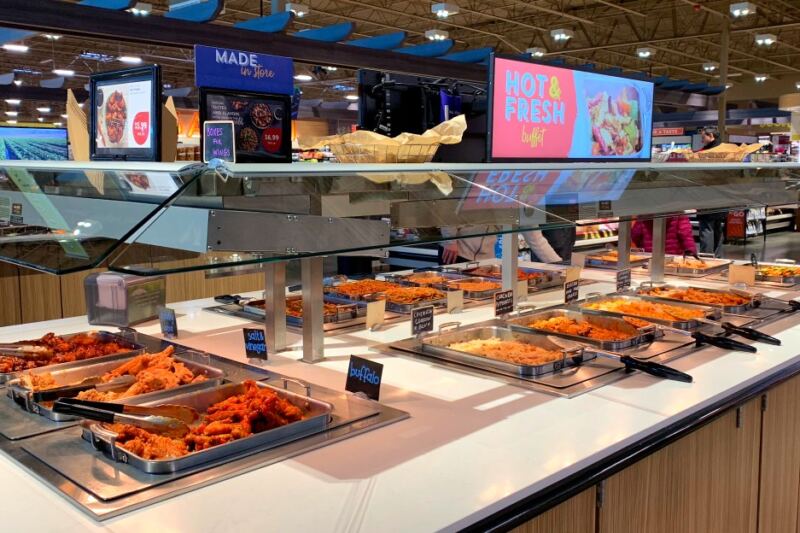 12 Grocery Stores Offering Thanksgiving Dinners From $30 in 2026
