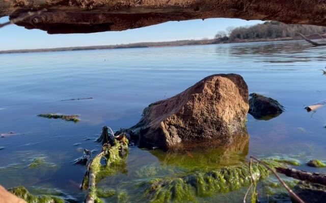 7 Oklahoma Spots Where You Dig Up Rose Rocks, Hourglass Selenite, and Quartz for Free