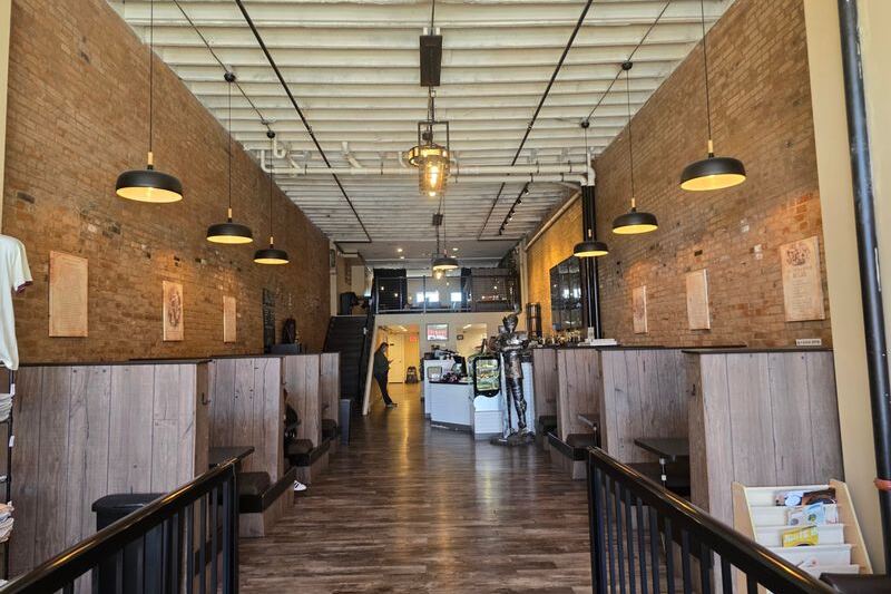 Our Illinois Winter Road Trip Starts With These 7 Hot Chocolate Stops In Small Towns