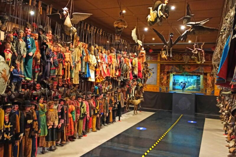 13 Puppet Wonderlands With Knights, Dragons, and Muppets