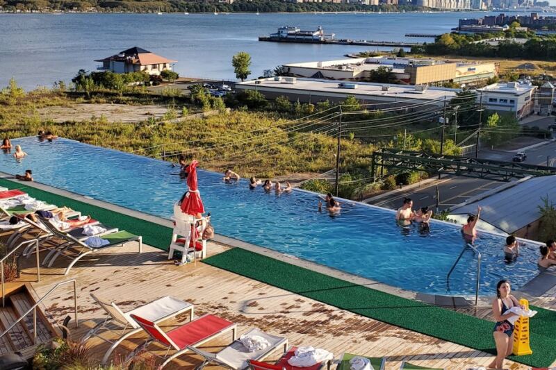 This New Jersey Spa Gives Couples a Quiet Room to Retreat to Between Pools