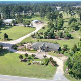 This Quiet North Carolina College Town Campus Hides a Free Arboretum Most Drivers Never Notice