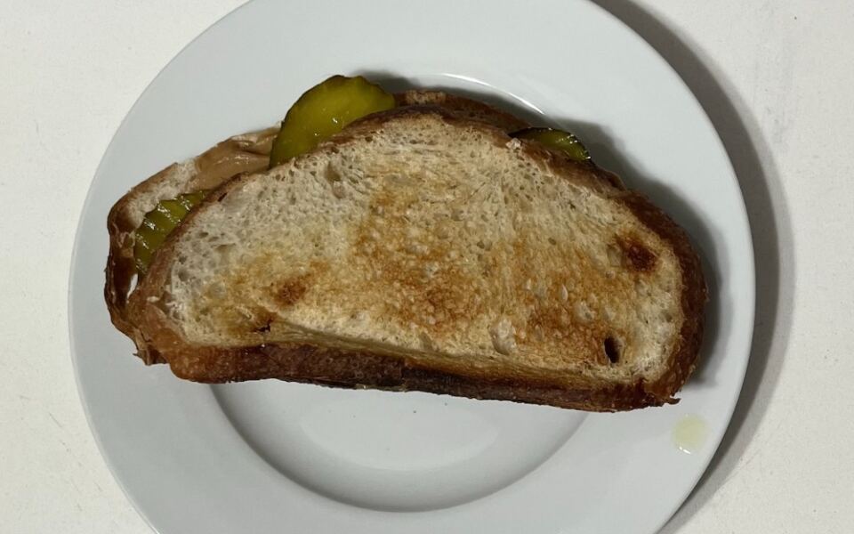 15 Things Americans Put on Their Food That Surprise Europeans