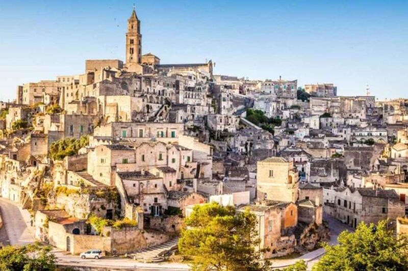 17 Remarkable Towns That Look Unlike Anywhere Else on Earth