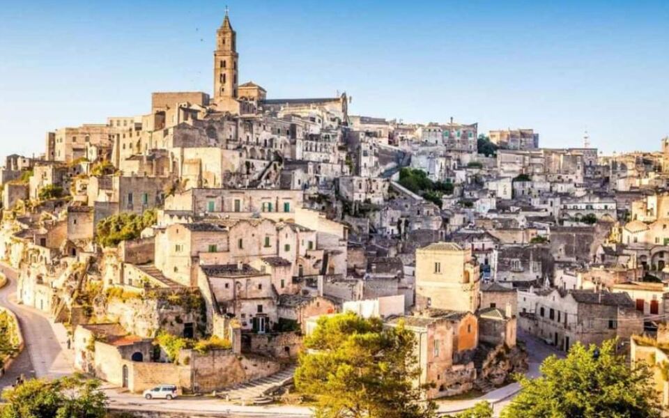 17 Remarkable Towns That Look Unlike Anywhere Else on Earth