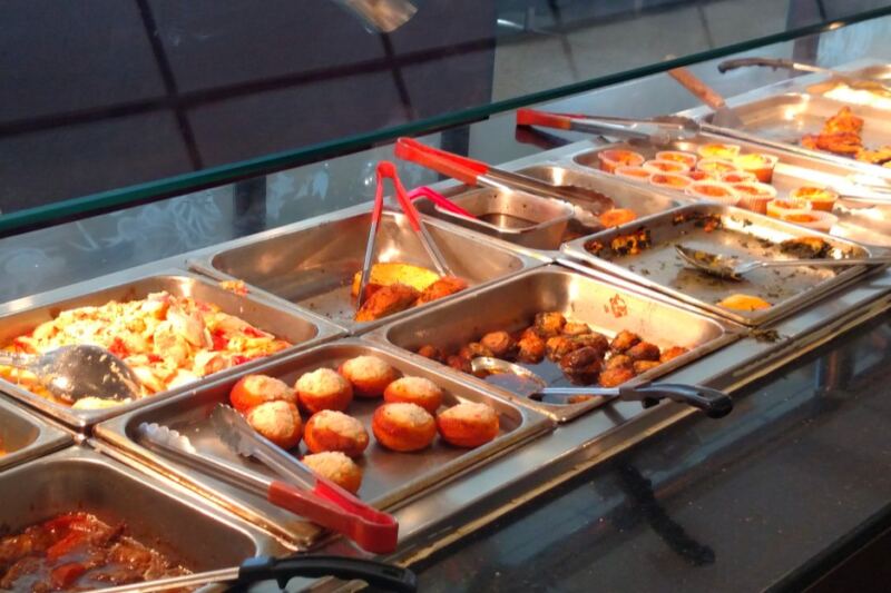 This Michigan Buffet Serves Sushi, Salmon, and Comfort Food Galore