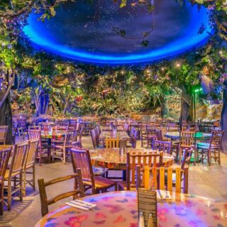 Tropical Décor and Wild Animatronics Turn This Edison Restaurant Into an Adventure