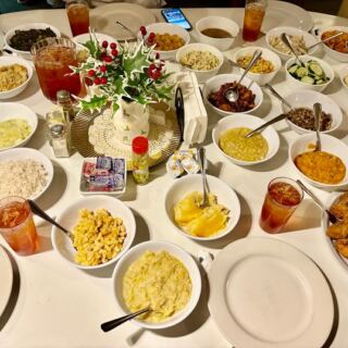 This Georgia Restaurant Is Famous for an All-You-Can-Eat Fried Chicken Spread Worth the Wait