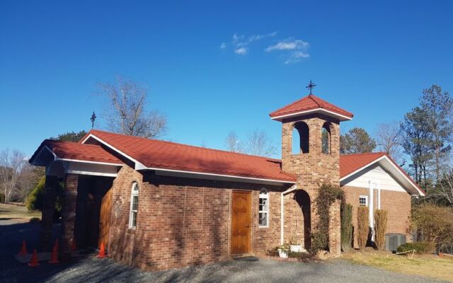 This Quiet North Carolina Monastery Guards a Rare Replica of a Centuries-Old Greek Icon