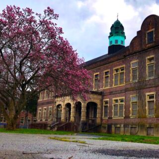 Ghost Hunters Say This Abandoned Pennsylvania Institution Gets Even Creepier After Dark