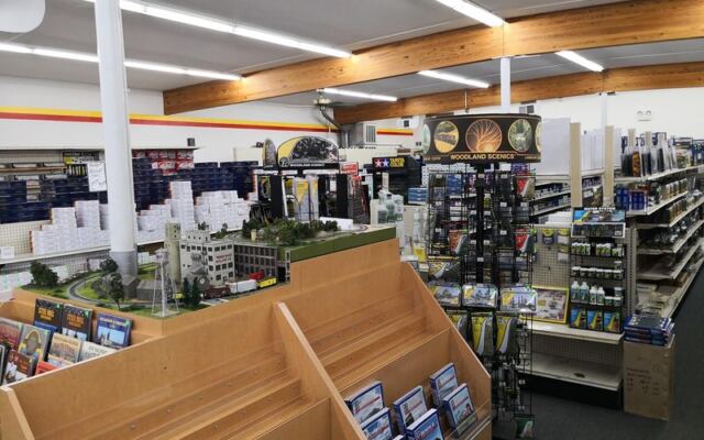 7 Old-School Illinois Hobby Shops
