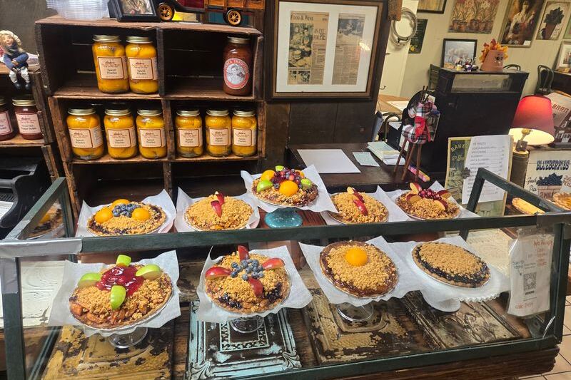 This New Jersey Cafe Serves Blueberry Pancakes And Homemade Pies In A Nostalgic Setting