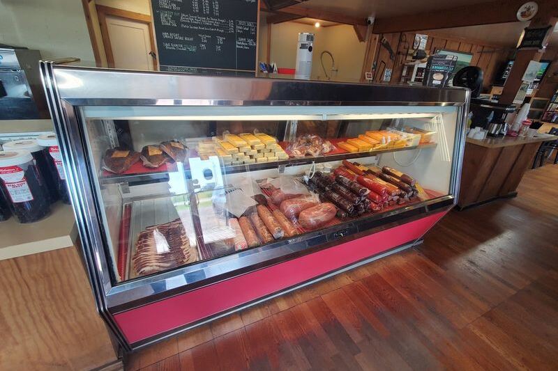 5 Old-School Oklahoma Smokehouses Where Homemade Jerky and Sausage Still Sell by the Pound
