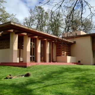 16 Incredible Frank Lloyd Wright Houses You Can Actually Tour