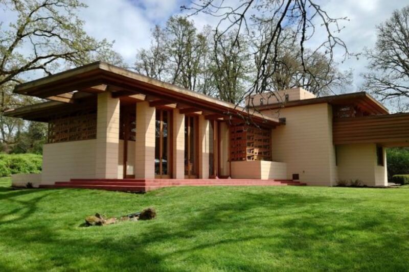 16 Incredible Frank Lloyd Wright Houses You Can Actually Tour