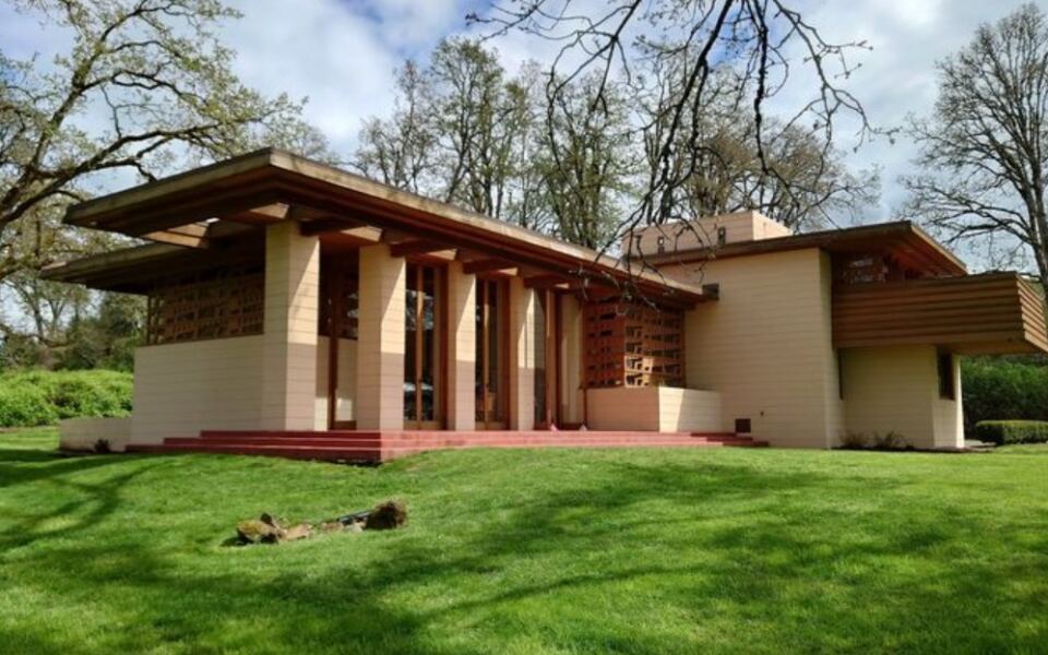 16 Incredible Frank Lloyd Wright Houses You Can Actually Tour
