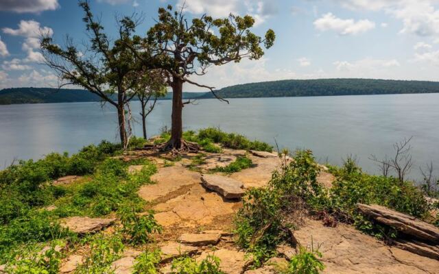 5 Free Oklahoma Spots Where You Rockhound Without Paying a Penny