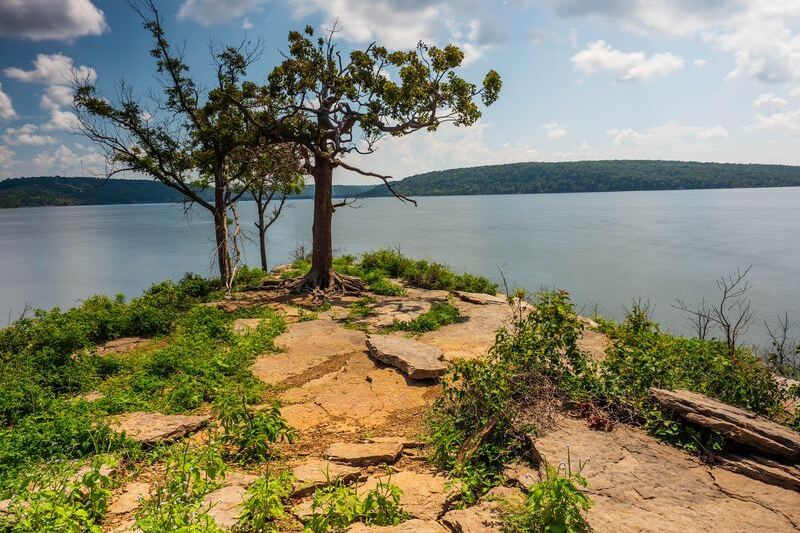 5 Free Oklahoma Spots Where You Rockhound Without Paying a Penny