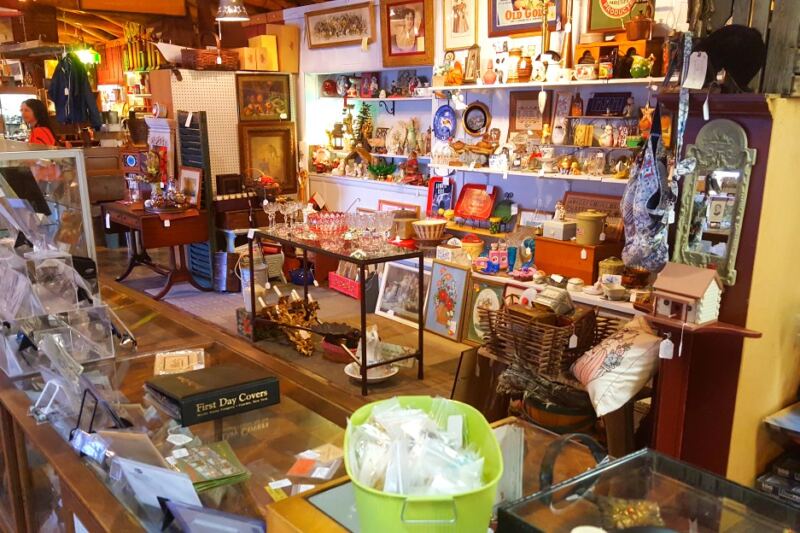 This Michigan Antique Mall Has 100+ Booths Full of Vintage Finds
