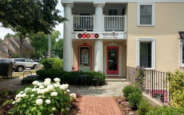 This Gluten-Free Illinois Bakery Is Where Celiac Kids Finally Get To Say Yes To Everything