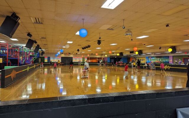 Generations Of Dayton Kids Learned To Skate At This Roller Rink That Still Spins Disco Lights