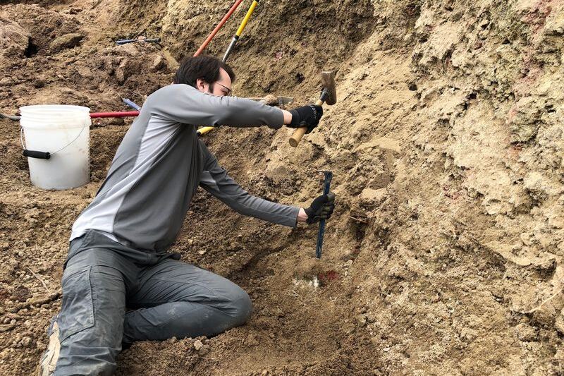 At This Remote Oregon Mine, You Dig Up Thundereggs, the State Rock, and Take Them Home