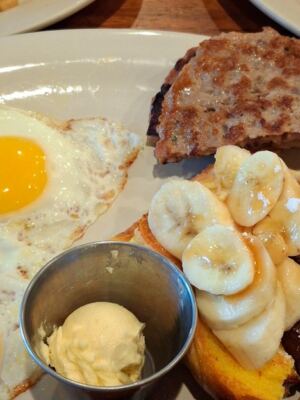 This Harrisburg Institution Has Earned Thousands of Reviews for Homestyle American Cooking