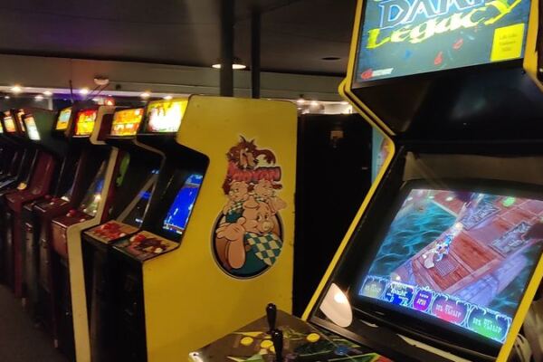 This Retro Arcade In Illinois Has Become A Weekend Pilgrimage For Pinball Fans