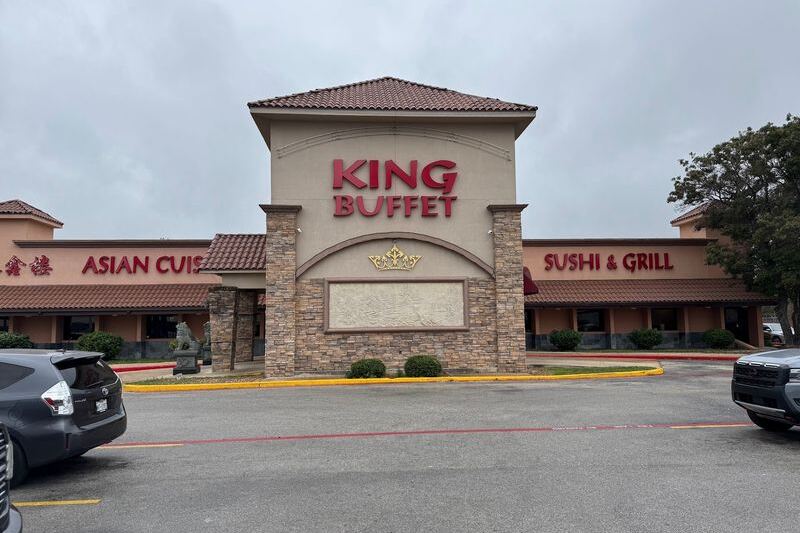 At This All-You-Can-Eat Buffet Near San Antonio, Texas, Crab Legs Sit Beside Sushi and Mongolian BBQ