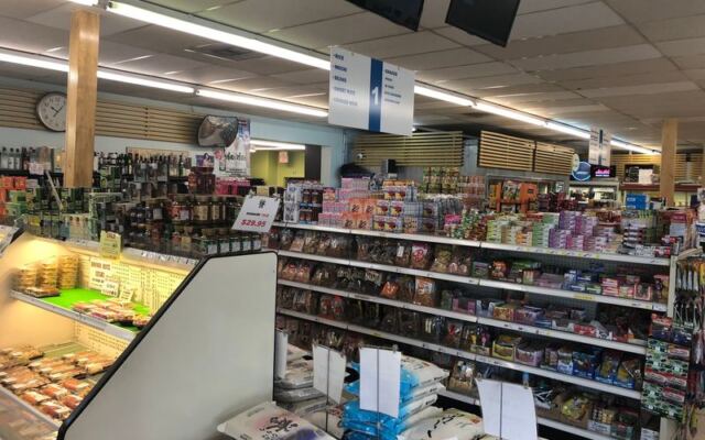 This Ohio Japanese Market Has Been Stocking Fresh Sushi, Bento Lunches, And Imported Snacks Since 1990