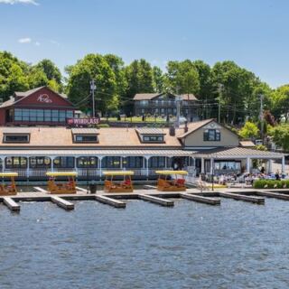 This New Jersey Restaurant Serves Homemade Pasta Right Beside Lake Hopatcong