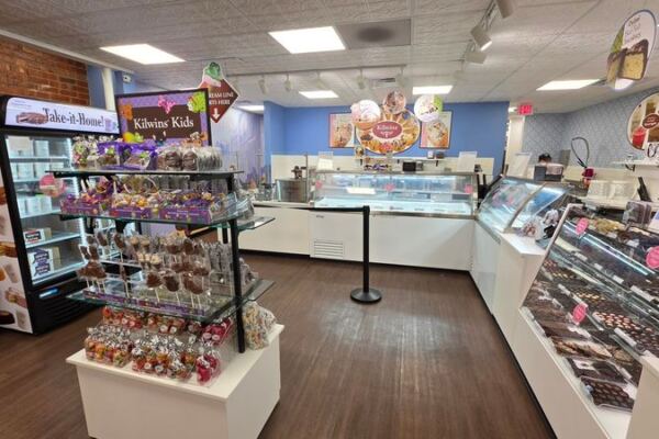 Fudge, Chocolate and Original-Recipe Ice Cream Draw Crowds to Kilwins at 217 S Main St in Broken Arrow, Oklahoma