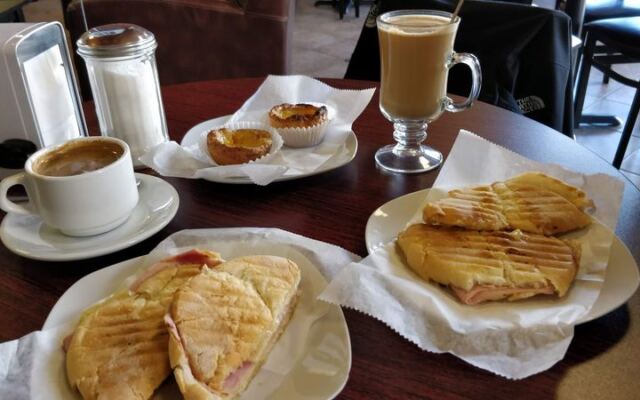 9 Portuguese Bakeries Around New Bedford, Massachusetts Where Sweet Bread Comes Out Warm