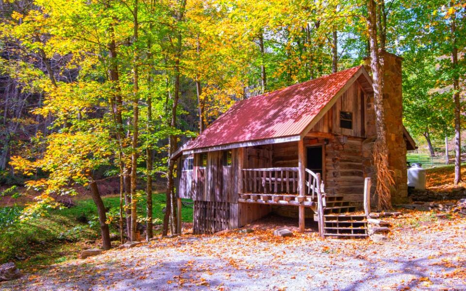 13 Historic Hotels in West Virginia Full of Charm and Character