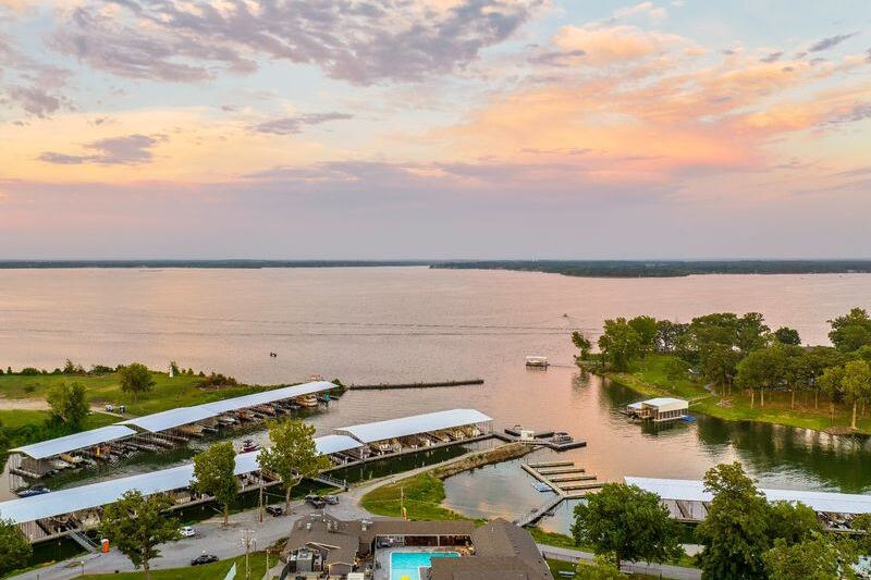 I Almost Drove Past This Grand Lake, Oklahoma Marina With a Lakeside Restaurant and Live Music