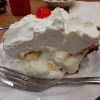 Seven Dayton-Area Restaurants Where Pie Cases Get Emptied Before The Lunch Rush Ends