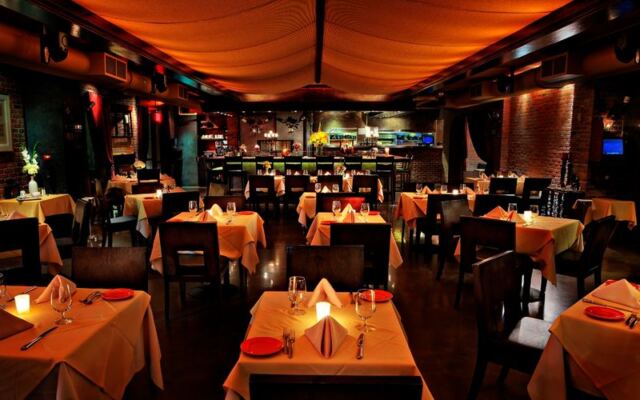 11 Italian Restaurants Across The Phoenix Suburbs Making Pasta Like Someone Actually Cares
