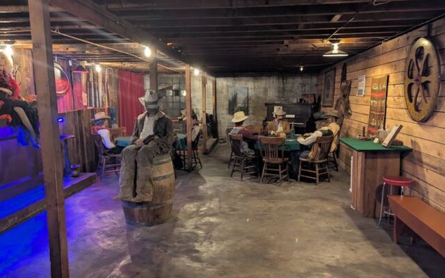 The Oregon Underground Museum Where Wild West Curiosities Fill Room After Hidden Room