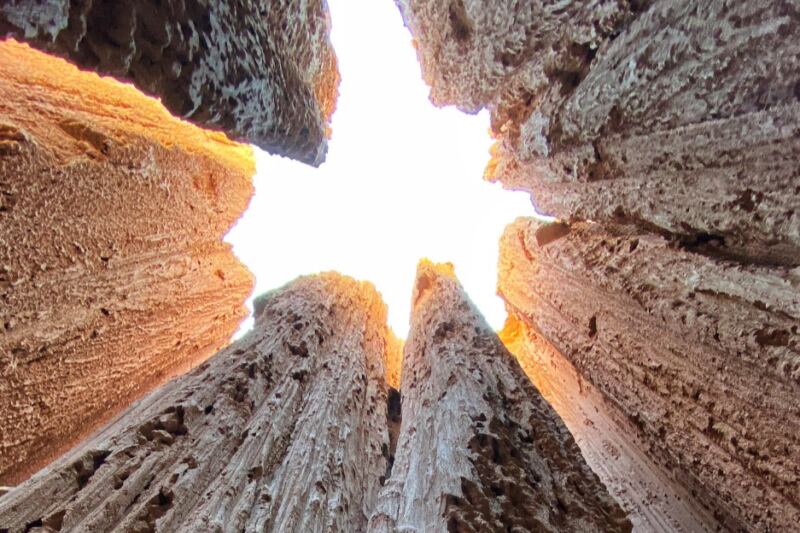 This Nevada State Park Hides A Maze Of Narrow Canyons And Secret Chambers